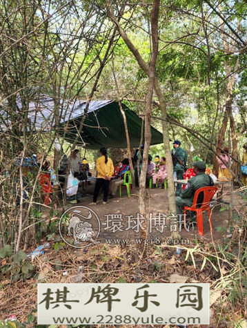 赌场隐藏在森林15名柬埔寨赌徒被抓