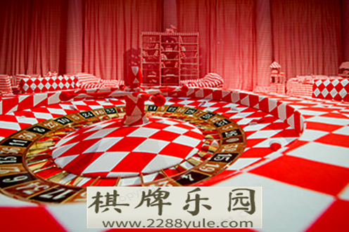 蒙地卡罗赌场用格子布打造迷幻艺术空间